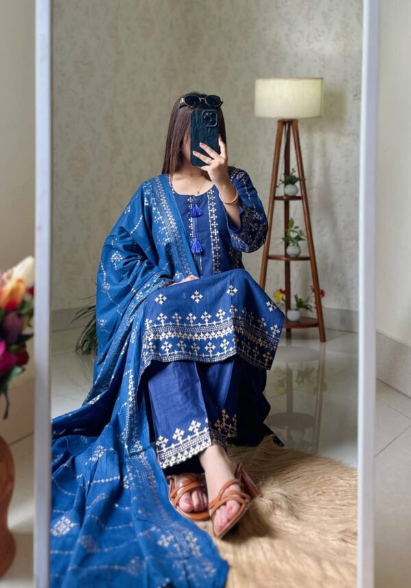 1786346885_L_9 Arong Cotton Three Piece